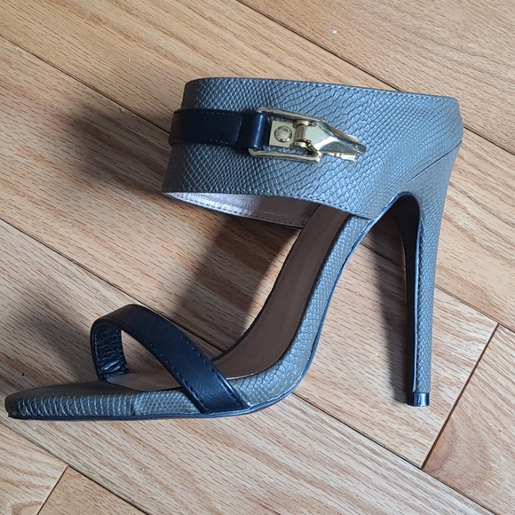 Brand new   Bebe slip on stiletto sz 9 - Picture 2 of 6